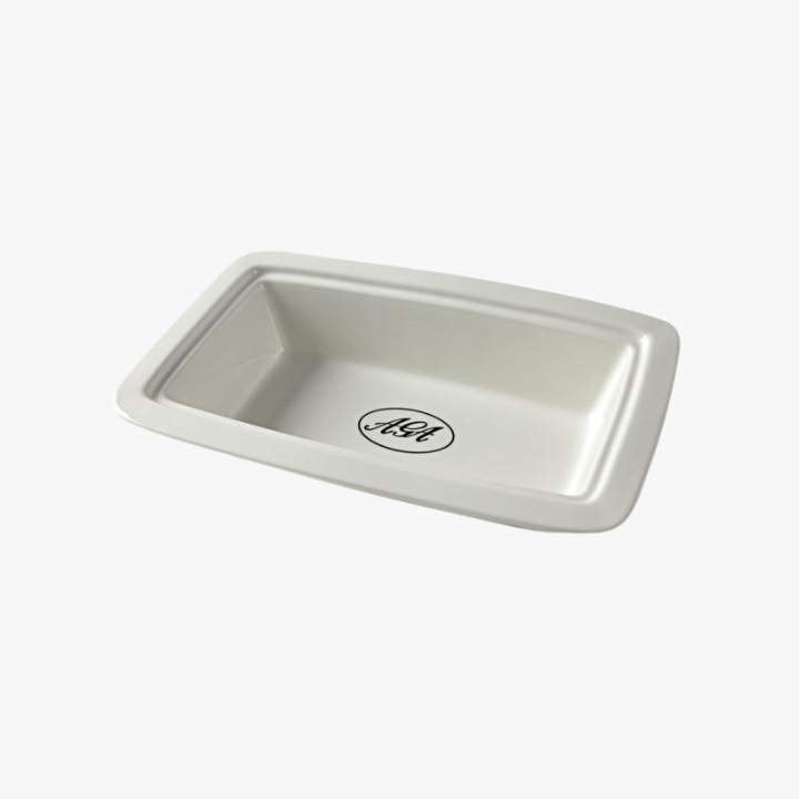 Portmeirion white pie dish with AGA logo